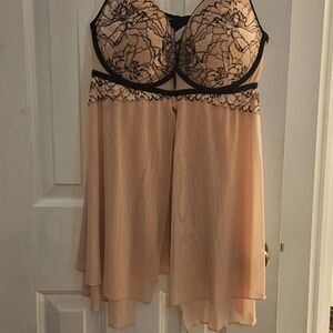 Flirty lingerie soft pink with black detailing